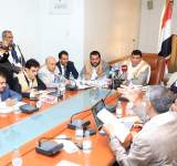 استعراض الخطط التنموية والخدمية لمحافظة صنعاء