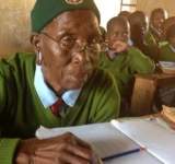 وفاة أكبر تلميذة في العالم عن 99 عاما في كينيا