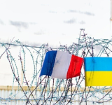 الفرنسيينون يؤيدون مفاوضات سلام بدلا من دعم كييف
