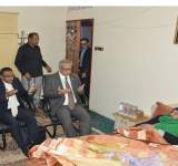 رئيس الوزراء يزور رئيس مجلس الشورى للاطمئنان على صحته