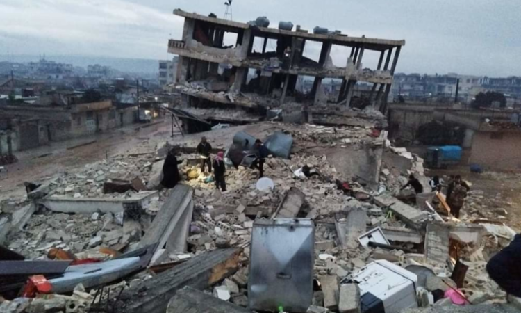 وزير الخارجية يعزي بضحايا زلزال سوريا وتركيا