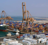صنعاء ...تسهيلات جمركية خيالية تدفع بالتجار للاستيراد عبر ميناء الحديدة 