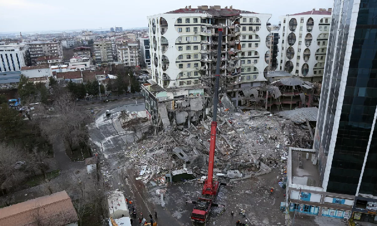 قهرمان مرعش التركية تشهد زلزالين جديدين