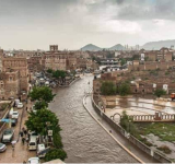تحذيرات من العبور في سائلة صنعاء