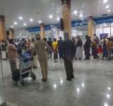 وصول ثاني دفعة من العالقين في السودان الى مطار صنعاء