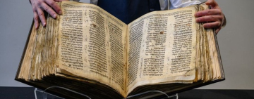بيع أقدم مخطوطة للتوراة باللغة العبرية بـ 38 مليون دولار