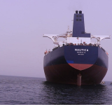 بدء عملية ضخ النفط الخام من صافر إلى سفينة اليمن
