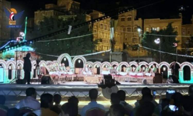 تدشين المهرجان الأول للموالد النبوية بمسرح الهواء الطلق بصنعاء القديمة