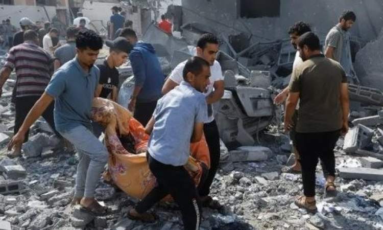 غزة: 7703 حصيلة الشهداء والجرحى يقترب من 20 الف