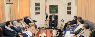 الدكتور بن حبتور يلتقي رئيس اللجنة الدستورية بمجلس الشورى
