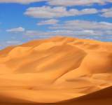 حل لغز زجاج الصحراء الليبية الأصفر النادر