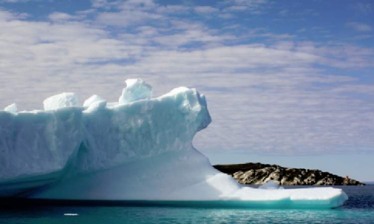  بعد 30 عاما.. أكبر جبل جليدي في العالم يتحرك!