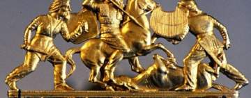 اعادة القطع الاثرية من الذهب السكيثي الى المتحف الوطني في كييف