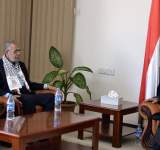 رئيس مجلس الشورى يلتقي ممثل حركة حماس بصنعاء