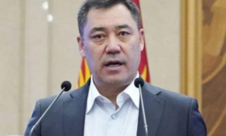 الرئيس القرغيزستاني يطالب أمريكا بعدم التدخل في شؤون بلاده