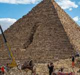 خبراء الاثار يمنعون مصر من تنفيذ مشروع إعادة تغليف الهرم الثالث بالغرانيت