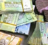  سعر صرف الدولار في عدن يتجاوز الـ 1600ريال