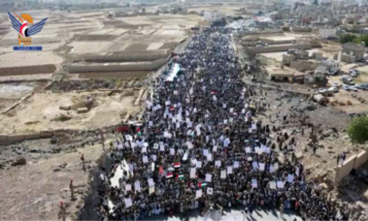 مسيرات جماهيرية في 24 ساحة بعمران تضامناً ودعماً للشعب الفلسطيني