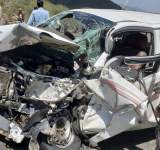 وفاة شخص وإصابة 21 آخرين في حادث تصادم سيارتين على خط الحديدة صنعاء