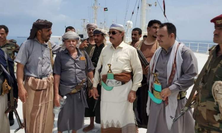 السامعي: القوات البحرية ملتزمة بحماية المياه اليمنية