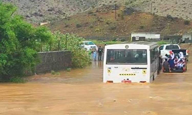 ارتفاع حصيلة ضحايا السيول في عمان إلى 19 قتيلاً واربعة مفقودين