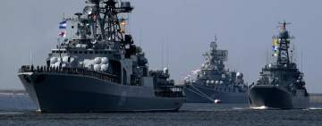 أضخم أسطول حربي في العالم يشارك في مناورات عسكرية مع البحرية السورية